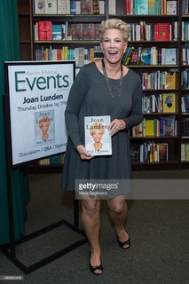 Joan Lunden feet photo 6
