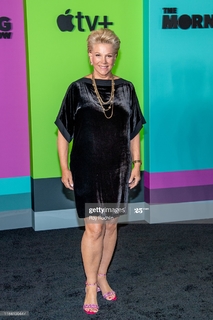 Joan Lunden feet photo 13