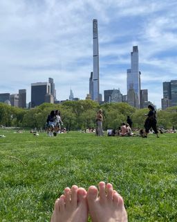 Joan Osborne feet photo 2
