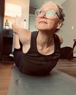 Joan Osborne feet photo 1