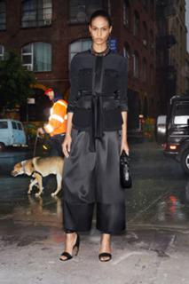 Joan Smalls feet photo thumbnail