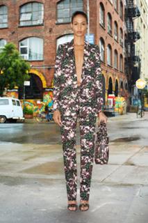 Joan Smalls feet photo thumbnail