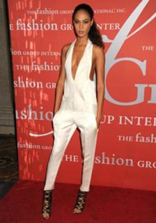 Joan Smalls feet photo thumbnail