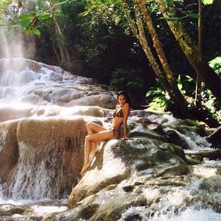 Joan Smalls feet photo thumbnail