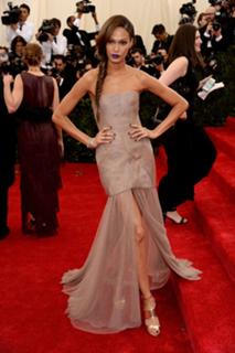 Joan Smalls feet photo thumbnail