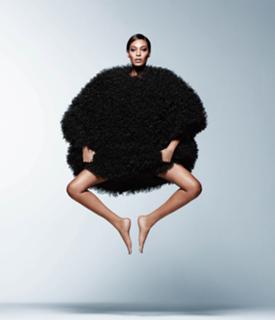 Joan Smalls feet photo thumbnail
