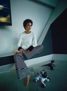 Joan Smalls feet photo thumbnail