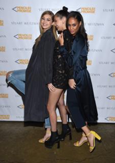 Joan Smalls feet photo thumbnail