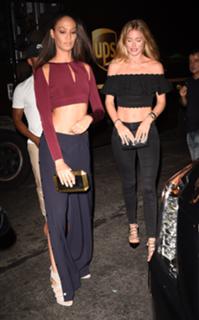 Joan Smalls feet photo thumbnail