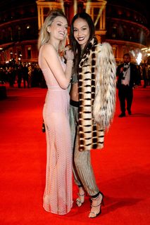 Joan Smalls feet photo thumbnail