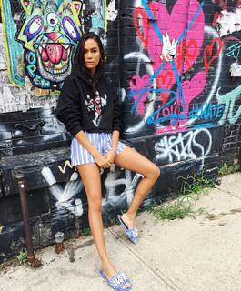 Joan Smalls feet photo thumbnail