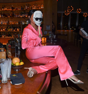 Joan Smalls feet photo thumbnail