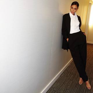 Joan Smalls feet photo thumbnail