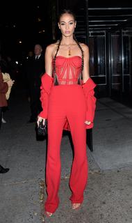 Joan Smalls feet photo thumbnail