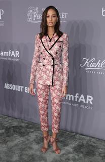 Joan Smalls feet photo thumbnail