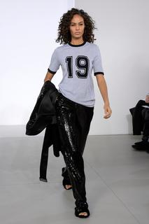 Joan Smalls feet photo thumbnail