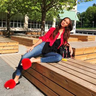 Joan Smalls feet photo thumbnail