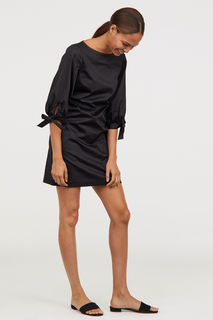 Joan Smalls feet photo thumbnail