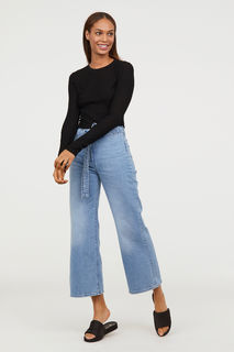 Joan Smalls feet photo thumbnail