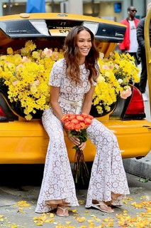 Joan Smalls feet photo thumbnail