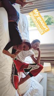 Joan Smalls feet photo thumbnail