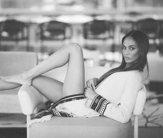 Joan Smalls feet photo thumbnail