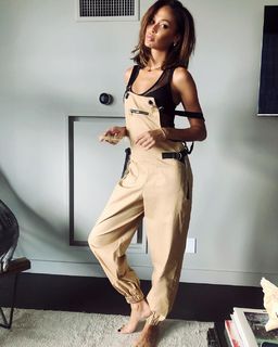 Joan Smalls feet photo thumbnail