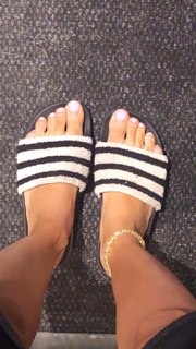 Joan Smalls feet photo thumbnail
