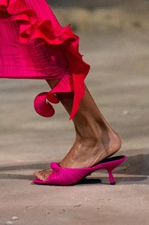 Joan Smalls feet photo thumbnail