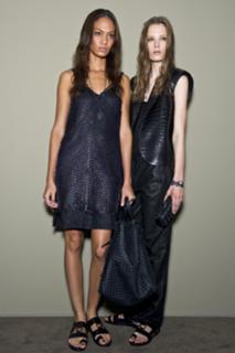 Joan Smalls feet photo thumbnail