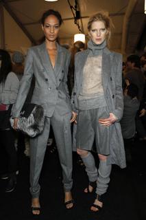 Joan Smalls feet photo thumbnail