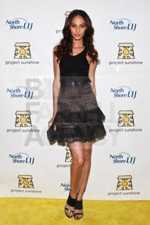 Joan Smalls feet photo thumbnail