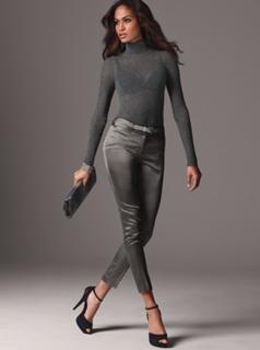 Joan Smalls feet photo thumbnail