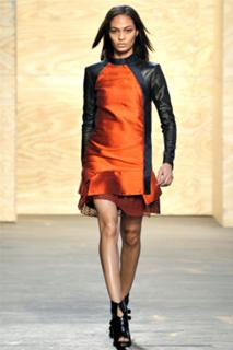 Joan Smalls feet photo thumbnail