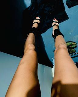 Joan Smalls feet photo thumbnail
