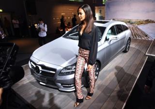 Joan Smalls feet photo thumbnail