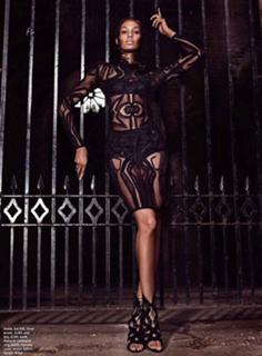 Joan Smalls feet photo thumbnail