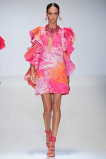 Joan Smalls feet photo thumbnail