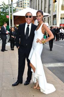 Joan Smalls feet photo thumbnail