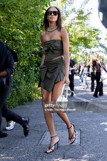 Joan Smalls feet photo thumbnail