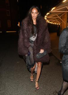 Joan Smalls feet photo thumbnail