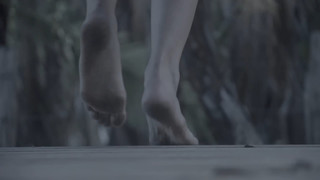 Joan Thiele feet photo 2