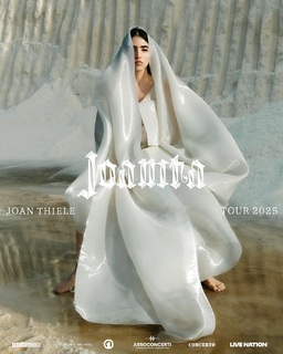 Joan Thiele feet photo 19