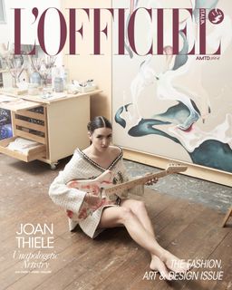 Joan Thiele feet photo 7