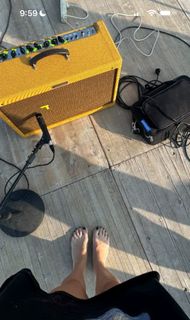 Joan Thiele feet photo 2