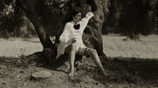 Joan Thiele feet photo 19