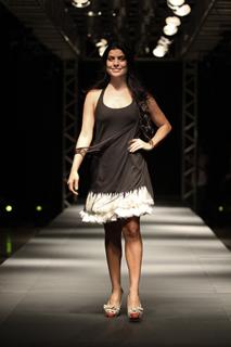 Joana Balaguer feet photo 16