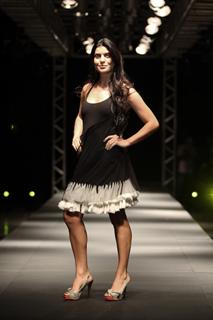 Joana Balaguer feet photo 15