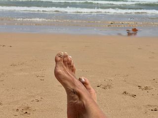 Joana Balaguer feet photo 1