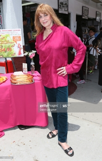 Joanna Cassidy feet photo 3